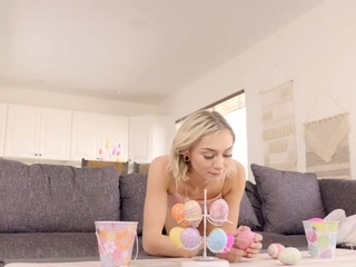 Horny Madison Summers wants to fuck her stepbrother with