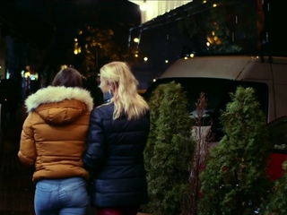 Life in a glass with Alyssa Reece and Cherry Kiss