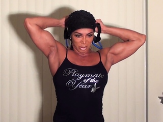 Pectoral Home Workout with Latia Del Riviero