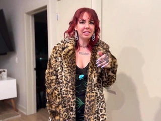 Scarlett Cummings – Bitchy Valentine