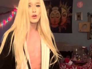 Small tits shemale gets banged in bed