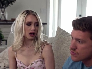 Summer Hart wants Scarlett Hampton to stop fighting with