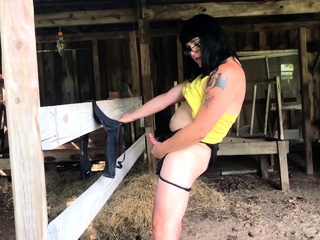 Amateur big tit shemale fucked