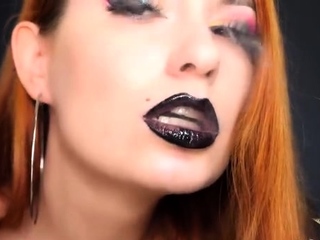 Amateur hottie solo masturbation