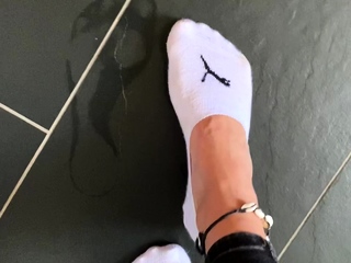 Amateur hottie solo masturbation