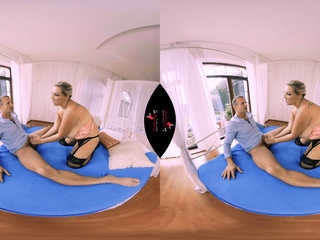 BBW White Chick Big Boobs Cam Play