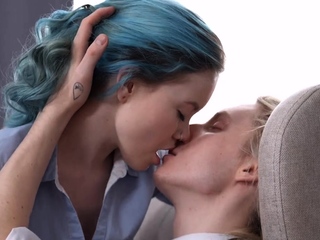 Blue-haired teeny fucked gently