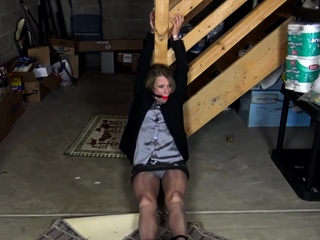 Cheep looking amateur milf brunette Vannah