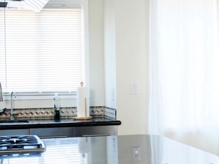 Les yoga babe with big ass rimmed by GF be4 facesitting her