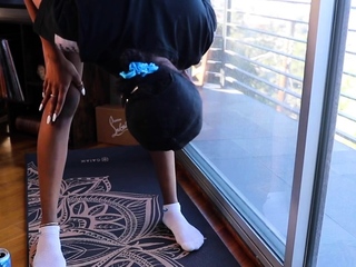 Muse Naadia – Strong and Stretched