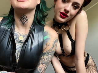 Amateur redhead MILF has facial