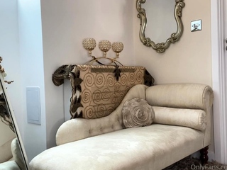 Chubby blonde brianna solo masturbation