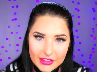 Close up teen foot worship