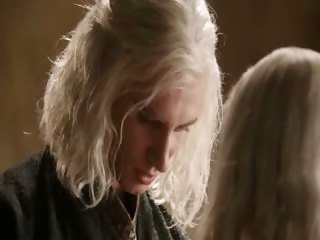 Emilia Clarke – Game Of Thrones