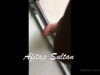 Foot fetish Close up feet and toes tease