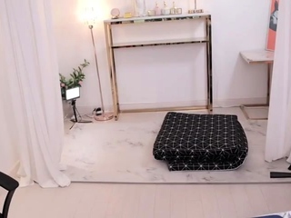 Japanese Babe Solo Online