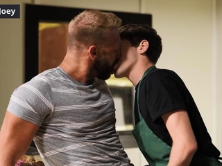 MEN – Joey Mills, Brogan