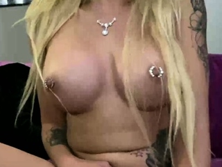 Alice Amateur Blonde Toys Masturbation