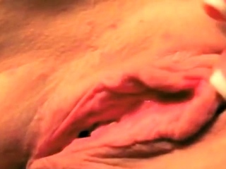 Amateur Girl Sexy Rubbing Pussy Orgasm Spread Pink Clit