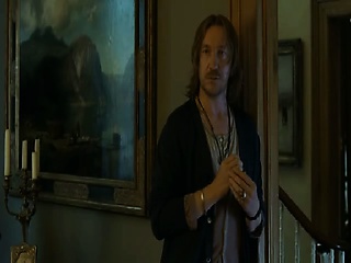 Anna Friel giving several brief upskirt views of the bottom