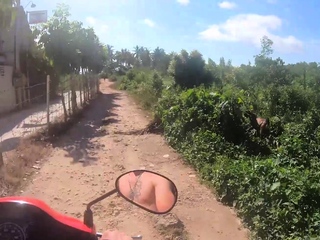 Beach fuck in public with Thai GF