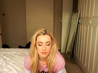 Blond Teen Solo Webcam Masturbation