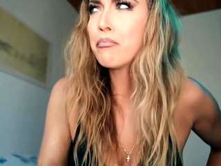 Close up blonde fucked and fingered in her pussy