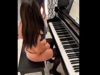 Lesbo amateur ass rimmed and pussy licked and fingered