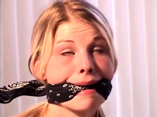 Miyu Shiina hot blonde teen likes it hardcore