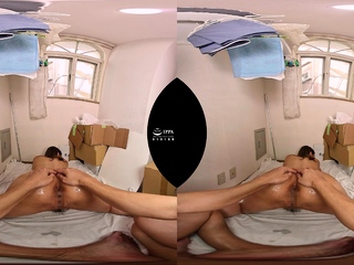 Pretty ass brunette hardcore creampie