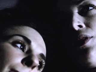 Tattooed hottie eats pussy