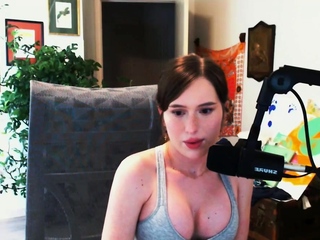 Big boobs webcam slut toys her asshole