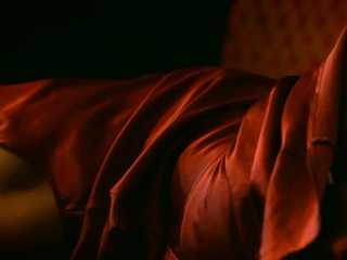 Black Brazilian MILF model Luna Corazon hot posing