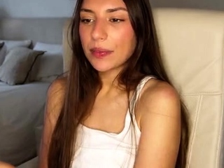 Brunette Solo Webcam Masturbation