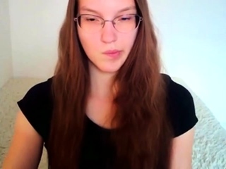 Beauty small tit amateur teen masturbating her shaved pussy