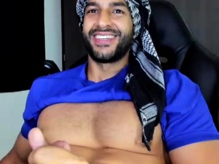 Hot public cumshot for horny gay