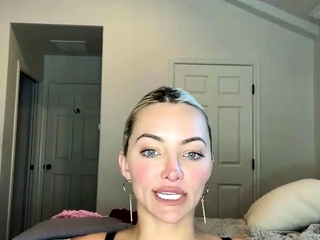 Lindsey Pelas Fishnet Dress Livestream Video Leaked