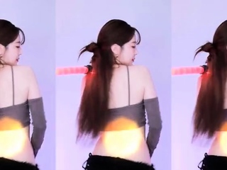 Pussy close up by slutty teen on cam