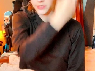 Redhead Teen In Stockings Webcam Toying