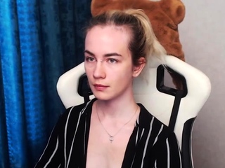 Amateur Blonde Teen Plays Solo with Toy Webcam Porn