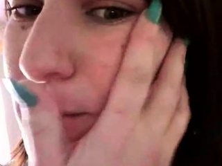 Amateur Webcam Teen Masturbates And Teases