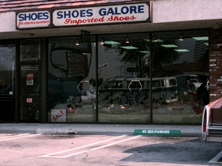 Close up anal fuck and blowjob threesome