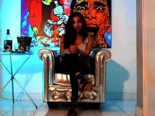 Empress Jennifer – Give it UP