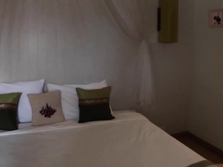 Hot amateur Thai teen fucked gently in the bath