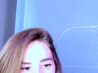 Hot amateur webcam teen masturbates for their fans