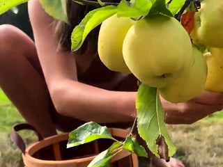 Love Chat Big Boobs Brunette Masturbating For Cam