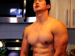 PETERFEVER Muscular Jock Peter Le Masturbates His Dick Solo