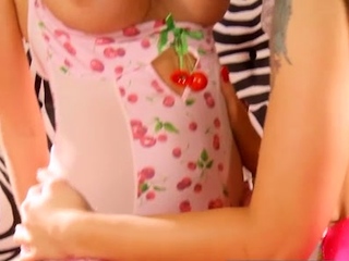 sexy sweeties ree tina anal lesbian sex