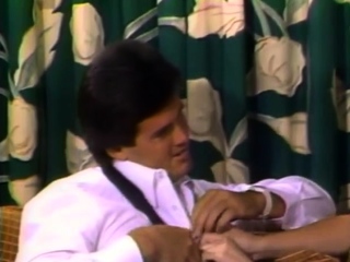 Vintage slut serves 2 cocks