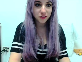 Amateur webcam babe showing her sexual goods